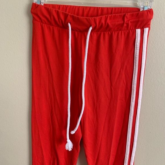 Kittenish red Kennedy two piece legging top set - Picture 5 of 10